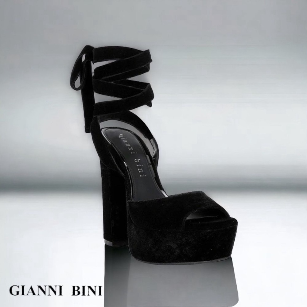 Gianni Bini Size 11 Karstin Velvet Ankle Wrap-Up Platform Heels Peep-Toe Pumps